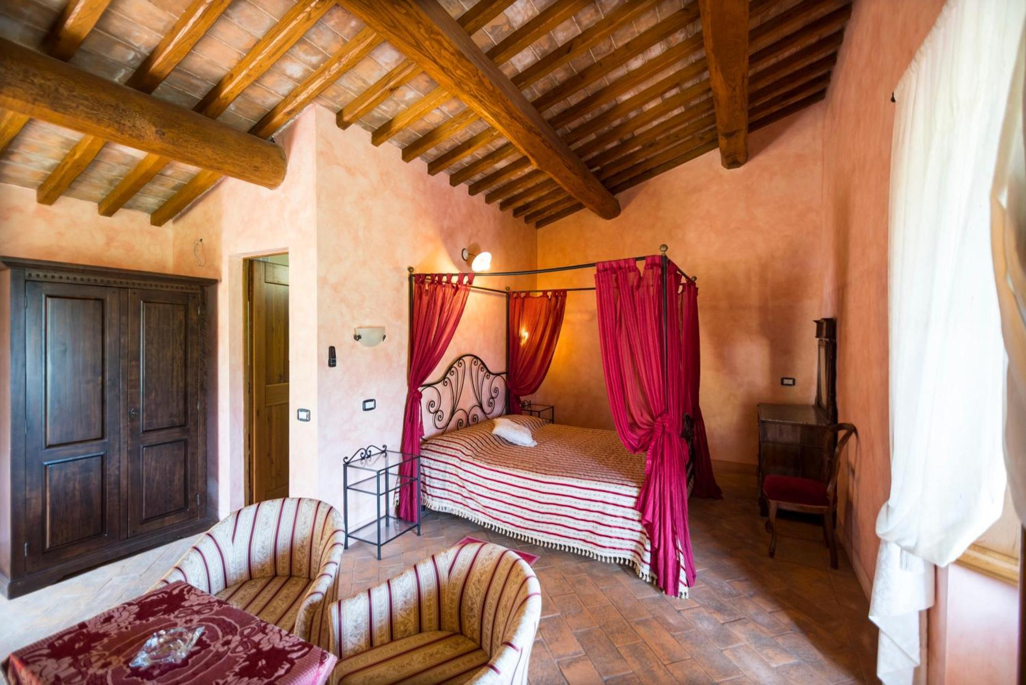 Agriturismo Il Serraglio Montepulciano Ngoại thất bức ảnh
